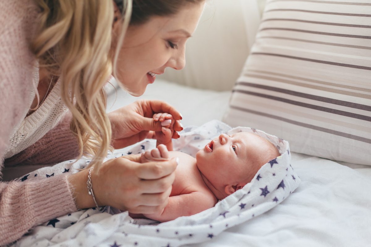 10 Hal Yang Tidak Boleh Dilakukan Pada Bayi Baru Lahir Better Parent