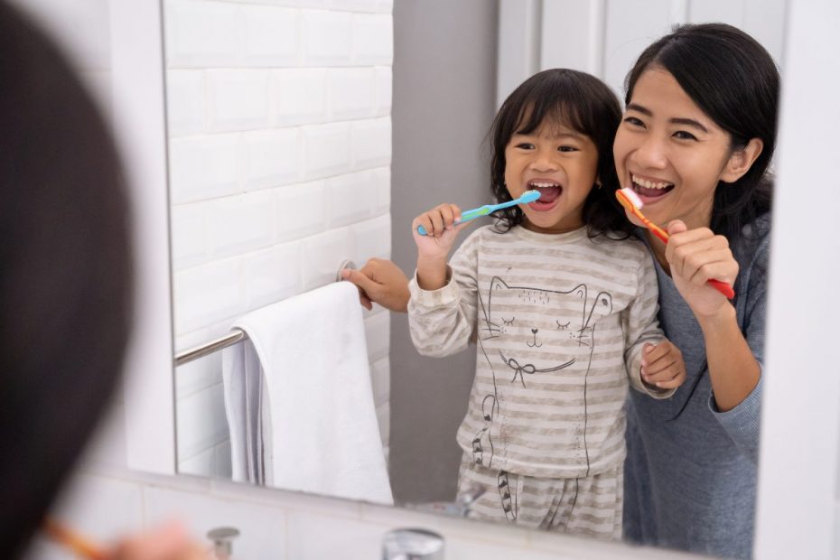 Cara Mengajarkan Anak 1 Tahun Sikat Gigi