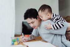 Cara Mengajarkan Bahasa Inggris pada Anak di Rumah