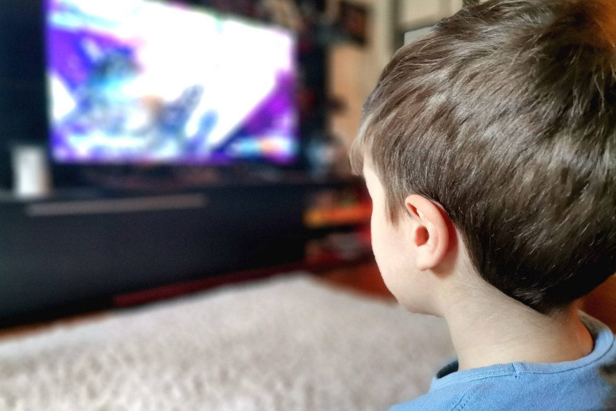 Dampak Negatif Tayangan Televisi bagi Anak
